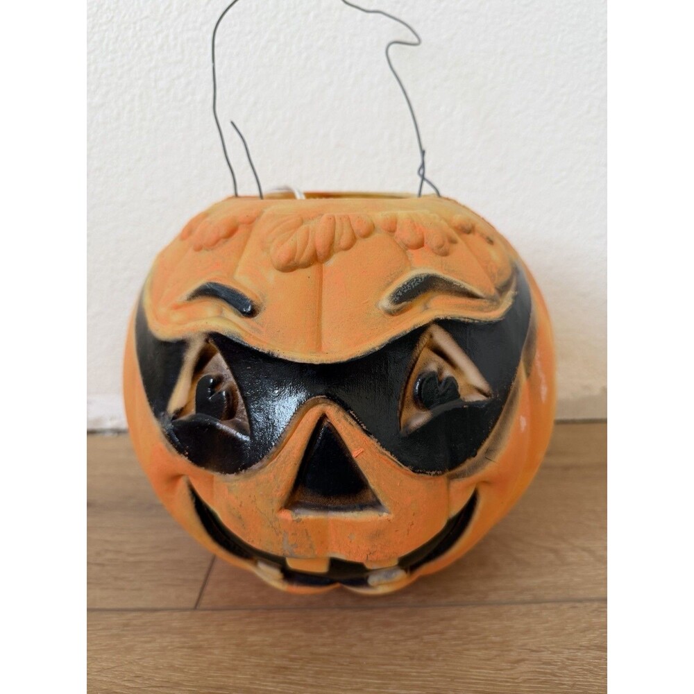 Vintage Halloween Black Masked Bandit Jack-O-Lantern 10"  Blow Mold Pumpkin - Picture 2 of 4